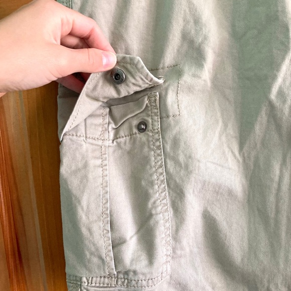 Men’s 30 inch waist George khaki casual shorts with lots of pockets - Picture 3 of 10